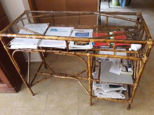 Escritorio de caña