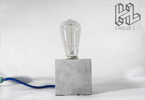 HOLUZ Cubo | Lámpara de hormigón