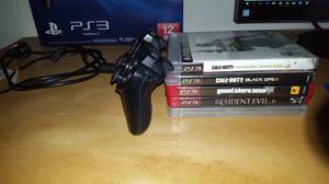 PS3 Super Slim, 12GB, cables, joystick y seis juegos