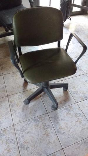 SILLON DE OFICINA - CASI SIN USO