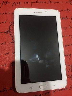 Tablet Samsung Galaxy Tab E + Funda para Usarla Parada Y