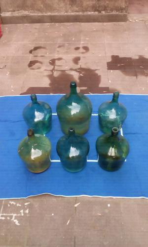 Vendo lote de botellones antiguos de vidrio
