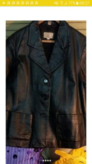 Campera Xoxo L Negra Cuero