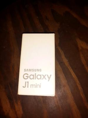 Vendo Samsung Galaxy J1 mini.