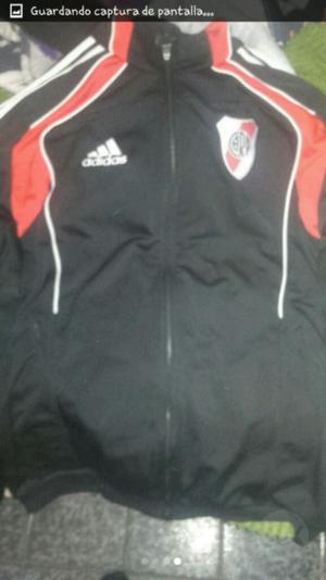 Vendo campera y remera originales