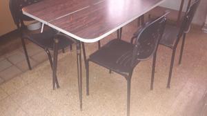 mesa formica y 4 sillas
