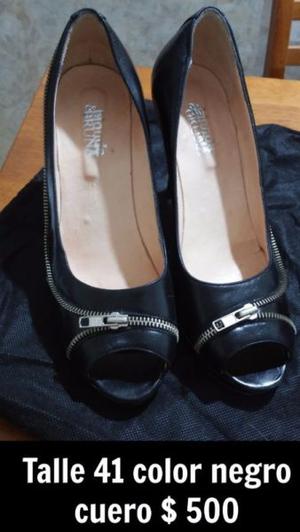 HERMOSOS ZAPATOS DE CUERO COLOR NEGRO NRO 41