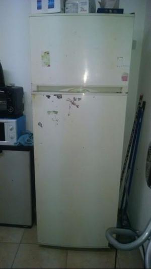 Heladera con freezer