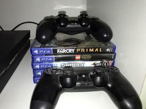 PLAYSTATION 4 + 2 JOYSTICK + 5 JUEGOS