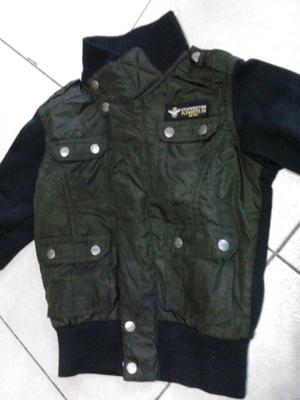 VENDO CAMPERA ABRIGADA, NEGRO Y VERDE OSCURO