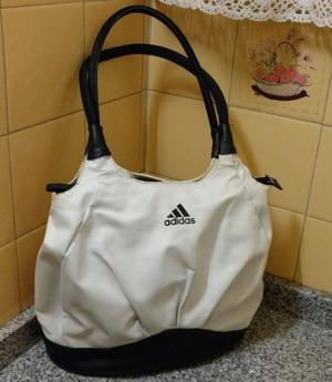 Vendo Bolso/Cartera marca Adidas, en excelente estado