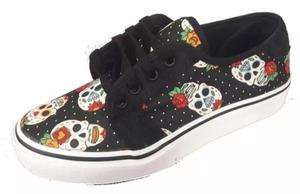 Zapatillas Calaveras Helryan Talle 40. Nuevas