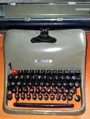 Maquina De Escribir Olivetti De 145 Espacios Lexicon 80