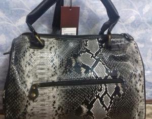 Vendo cartera nueva unico modelo