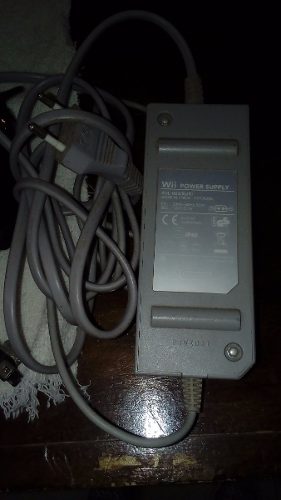 Consola Wii Rvl- Mando Wii,+ Nunchuk+ Clavija De Sensor