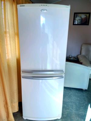HELADERA CON FREEZER WHIRLPOOL NO FROST IMPECABLE!!