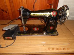 MAQUINA DE COSER CON MOTOR