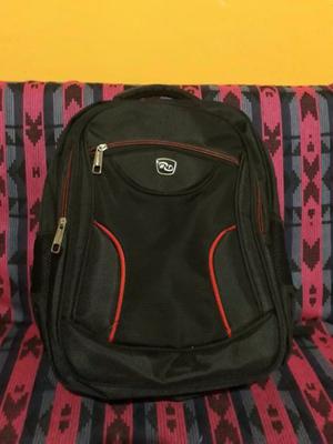 Mochila portatablet/netbook/notebook, reforzada