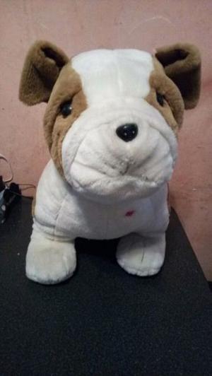 Perro de peluche