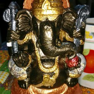 Estatuita de Ganesha