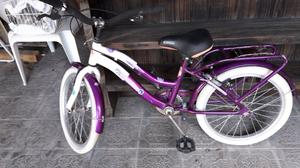 Vendo impecable bicicleta para nena
