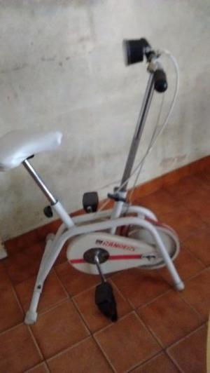 BICICLETA FIJA USADA EXCELENTE ESTADO