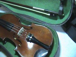 VENDO VIOLIN 3/4, copia Francesa Stradivarius..(ARCO Y