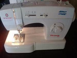 Vendo maquina de coser Singer