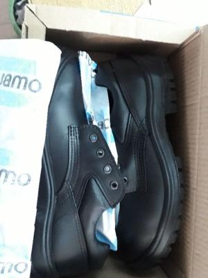 Vendo zapatos de seguridad nuevos!! Sin usar!!