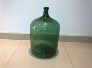 antiguo botellon de vidrio verde grande