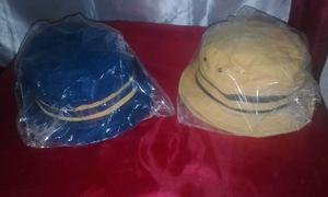 2/2 gorros distinto color el par