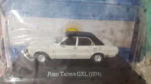 Ford Taunus a escala