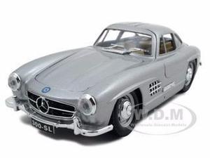 Mercedes Benz 300sl Gullwing Silver 1/24 Bburago Burago