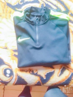 Vendo camiseta Nike