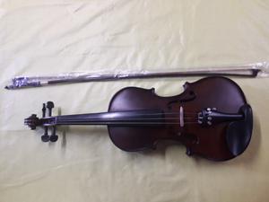 Vendo violin.