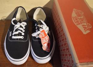 Zapatillas VANS Authentic NUEVAS!