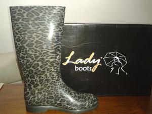 botas de lluvia caña alta animal print marca CALFOR talle