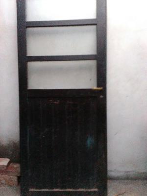 puerta chapa del 24 en c vidrio esmerilado