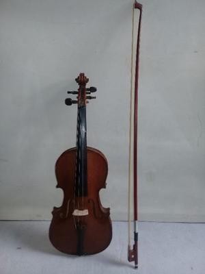 violin stradivarius afinado