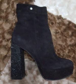 Botas negras 36