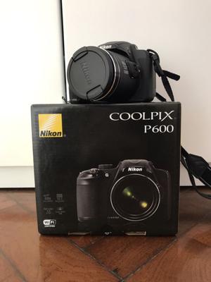 Cámara Nikon Coolpix p600