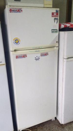 Heladera Con Freezer Electrolux Df440 Con Garantia!!