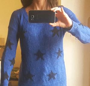Sweater Hilo Azul. Usado