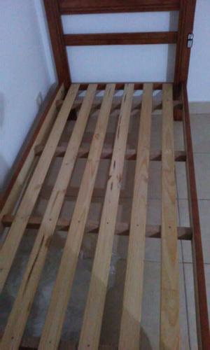 Vendo cama algarrobo y colchón 1 plaza