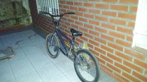 Bicicleta GT BMX