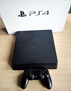 PS4 SLIM 500gb con PES  como nueva