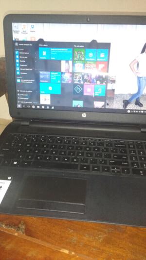 Vendo notebook HP 15, con Windows 10 full HD cámara,