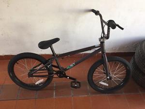 Bicicleta Bmx Gt Slammer Matte Plum % Original Nueva