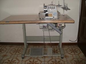 OVERLOCK 4 HILOS JACK NUEVA UN MES DE USO