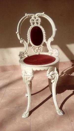 Antigua silla metalica, estilo chippendale-patas -garras de